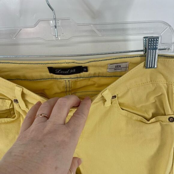 Level 99 Women's Liza Skinny Jeans Pants Mid Rise Casual Pockets Yellow Size 28 - Picture 2 of 11
